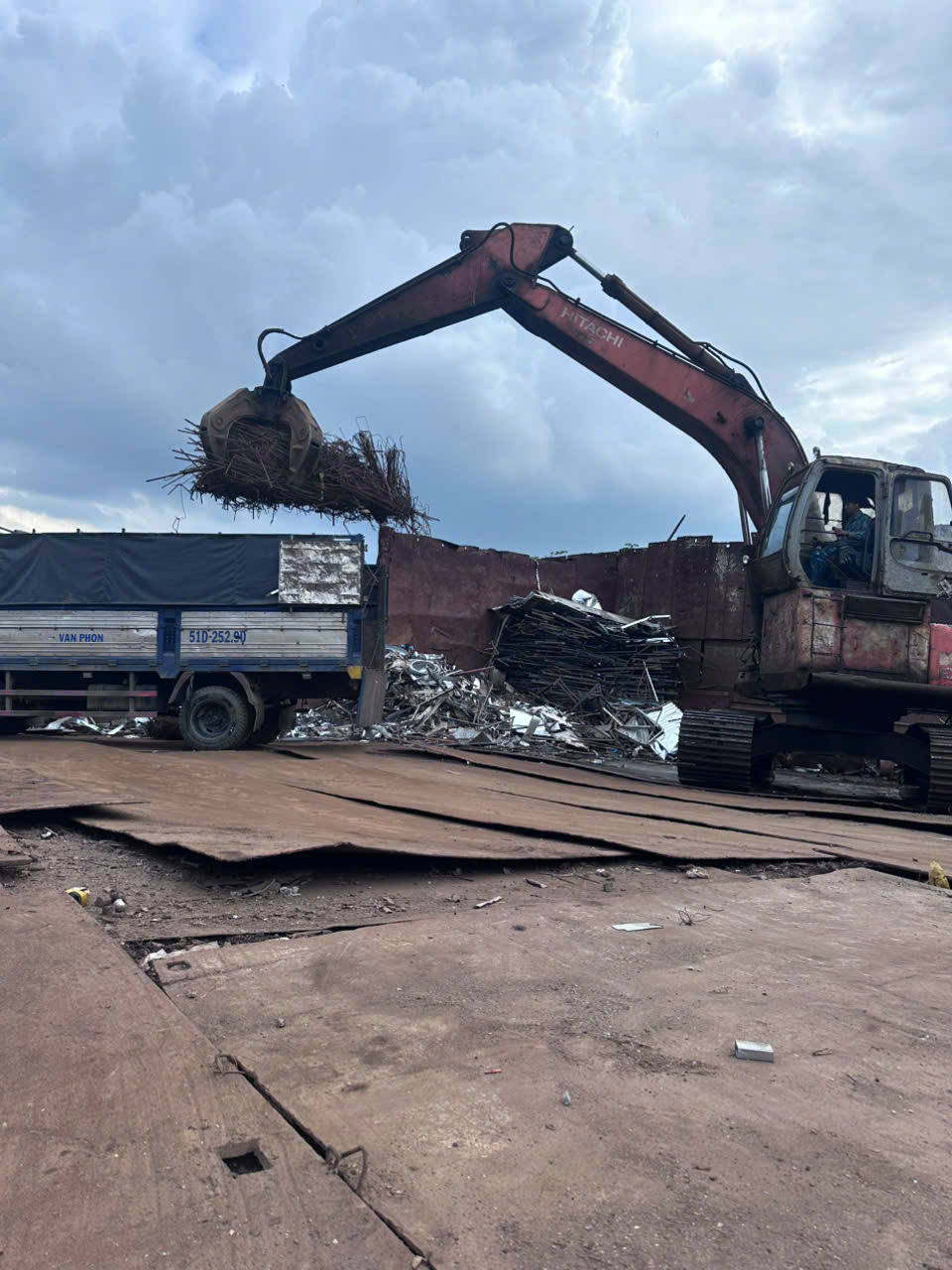 sắt vụn công trình